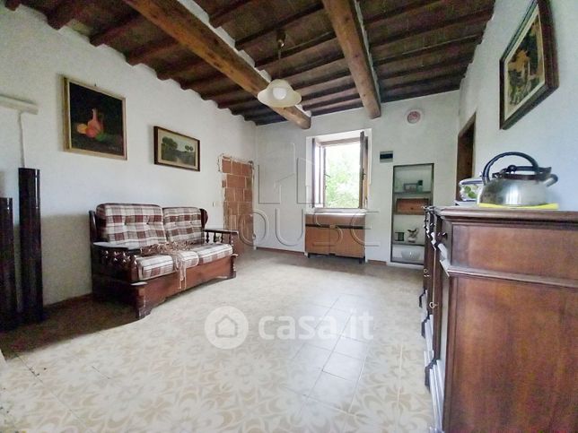 Casa indipendente in residenziale in Via C.B. di Cavour