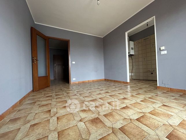 Appartamento in residenziale in Via Altina 8