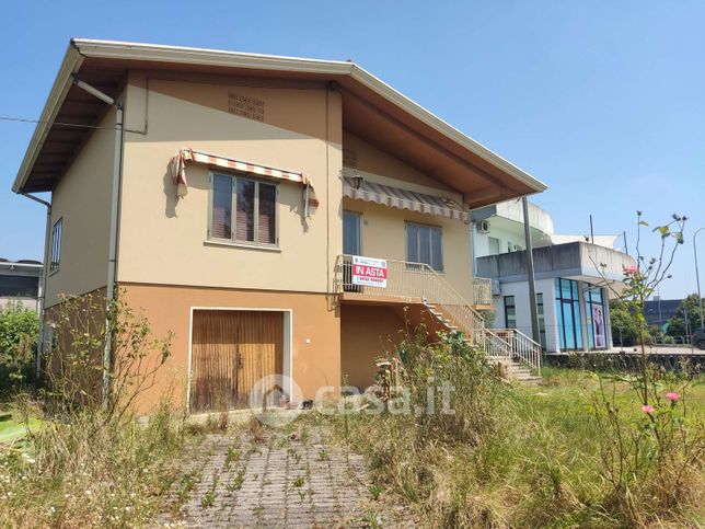 Casa indipendente in residenziale in Via Prati Guori 33 -B