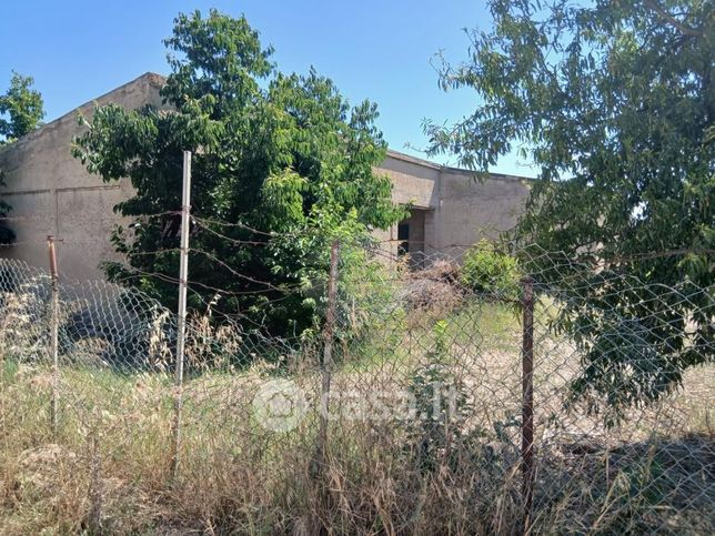 Terreno agricolo in commerciale in Via Trenta Salme 325