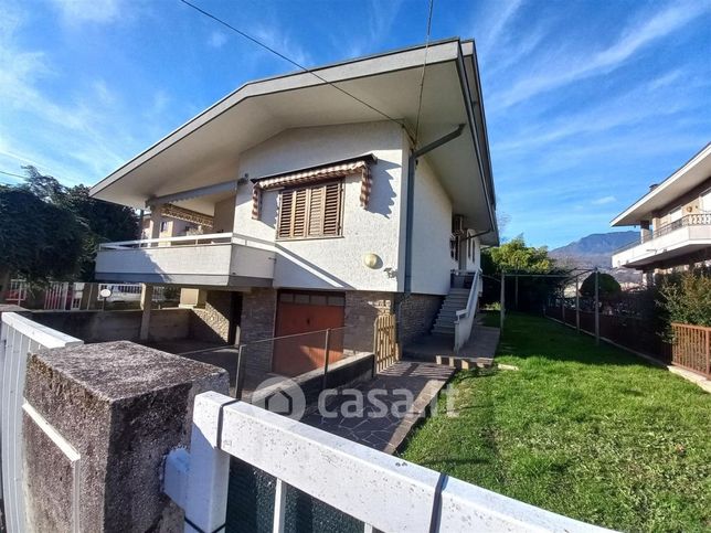 Casa indipendente in residenziale in Via Prati