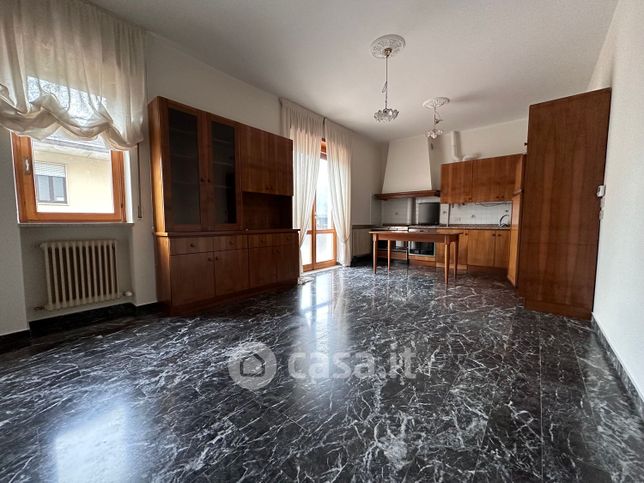 Appartamento in residenziale in Via Fogazzaro