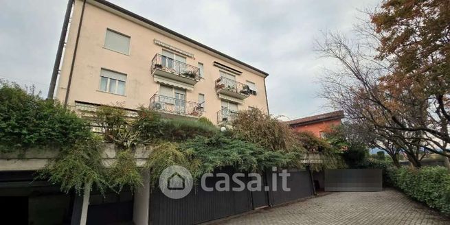 Appartamento in residenziale in Via Segantini 21