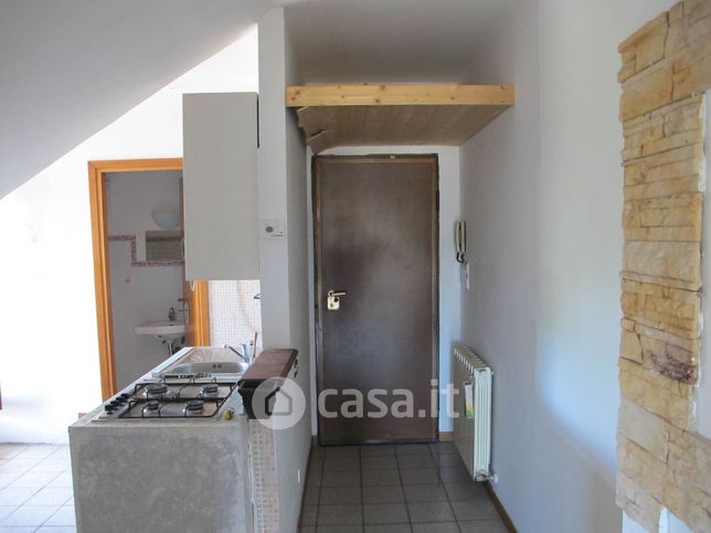 Appartamento in residenziale in Via Fosso di Santo Spirito 8