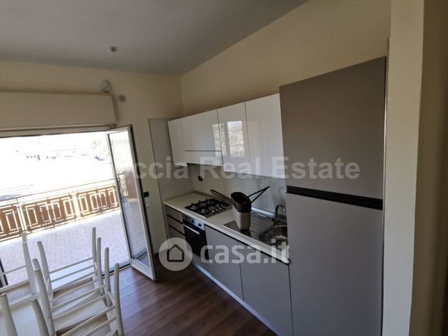 Appartamento in residenziale in Viale Carlo III di Borbone