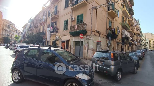 Garage/posto auto in residenziale in Via Lancia di Brolo