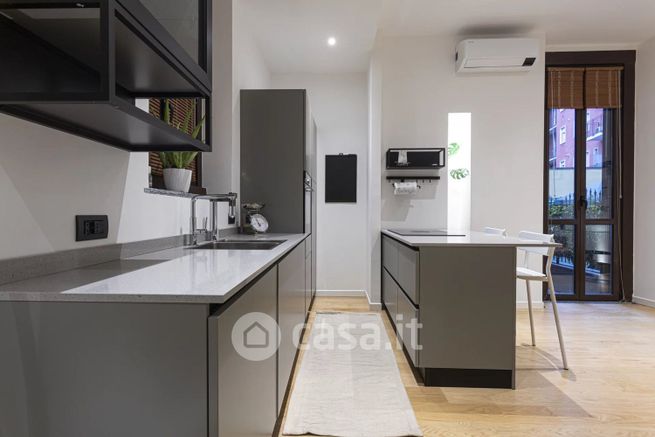Appartamento in residenziale in Via Costanza 4