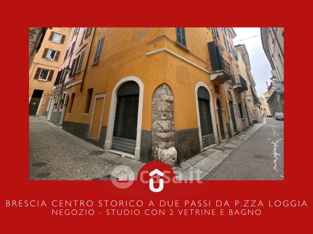 Negozio/locale commerciale in commerciale in Via Gasparo da SalÃ² 56
