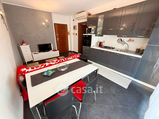Appartamento in residenziale in Via Marco Biagi