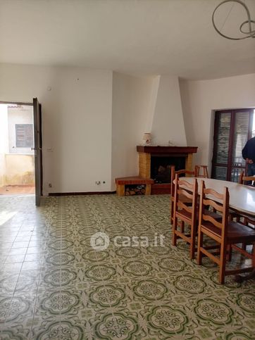 Appartamento in residenziale in Via Aosta 3
