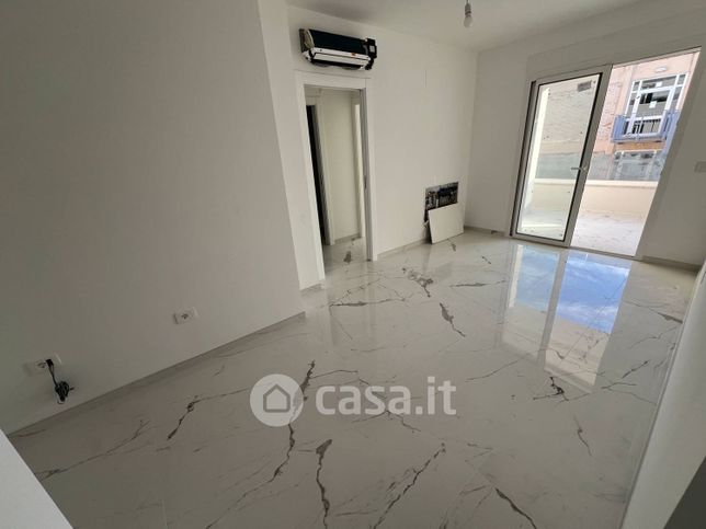 Appartamento in residenziale in Via Lombardia 49