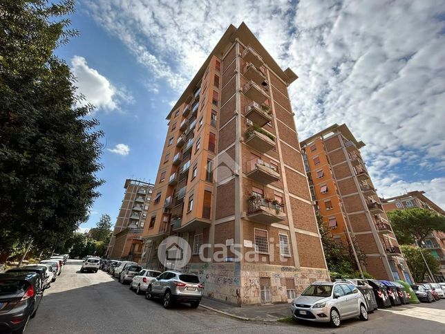 Appartamento in residenziale in Via Ludovico Mortara 9