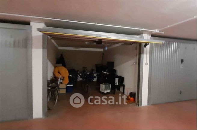 Garage/posto auto in residenziale in Via Salvo D'Acquisto