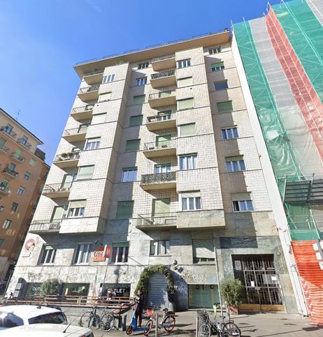 Appartamento in residenziale in Viale Papiniano 38