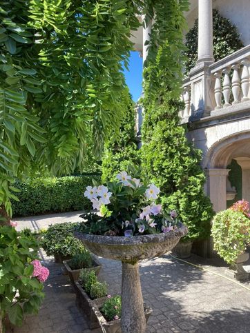 Casa indipendente in residenziale in