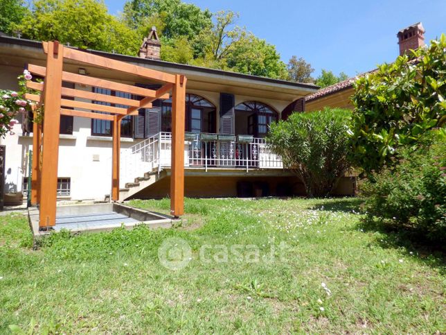 Casa indipendente in residenziale in Via al Castello