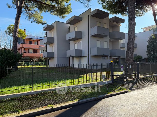 Appartamento in residenziale in Viale Monterotondo 16