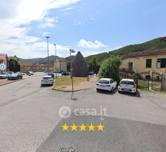 Appartamento in residenziale in Strada Statale 66 Pistoiese