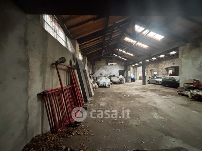 Capannone in commerciale in Corso Monte Ortigara 46