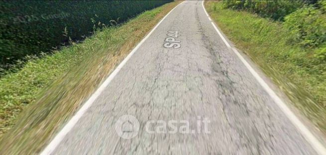 Terreno agricolo in commerciale in Via Maglione