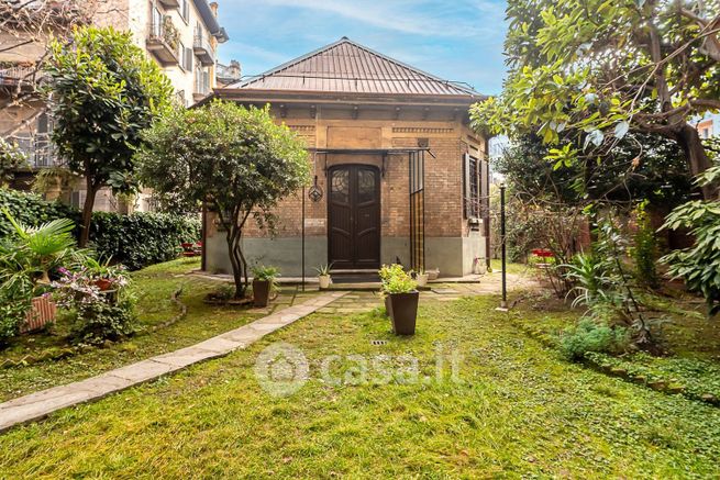 Casa indipendente in residenziale in Via Giacinto Collegno