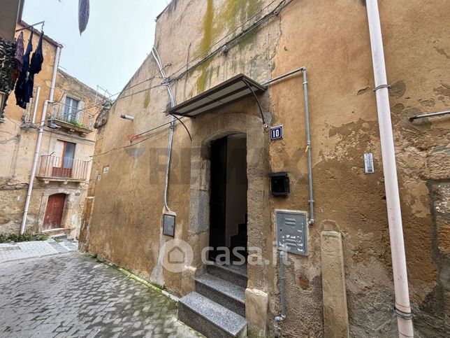 Appartamento in residenziale in Viale Sicilia 10