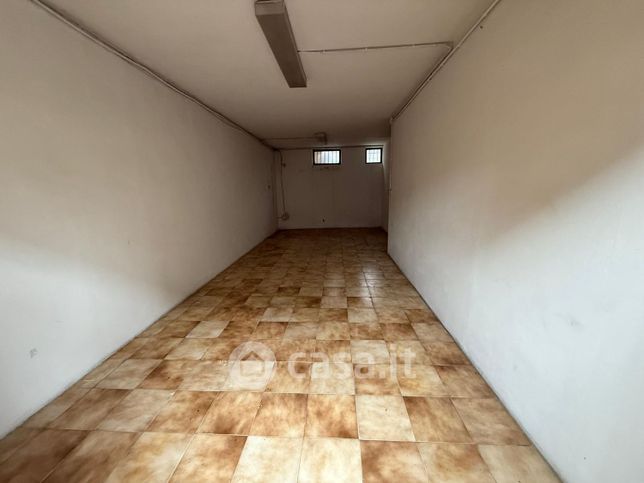 Box/posto auto in residenziale in Corso Martiri della LibertÃ 