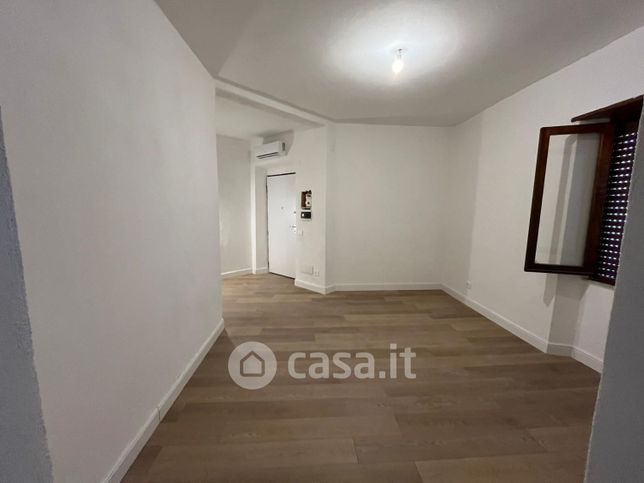 Appartamento in residenziale in Via Genova 6