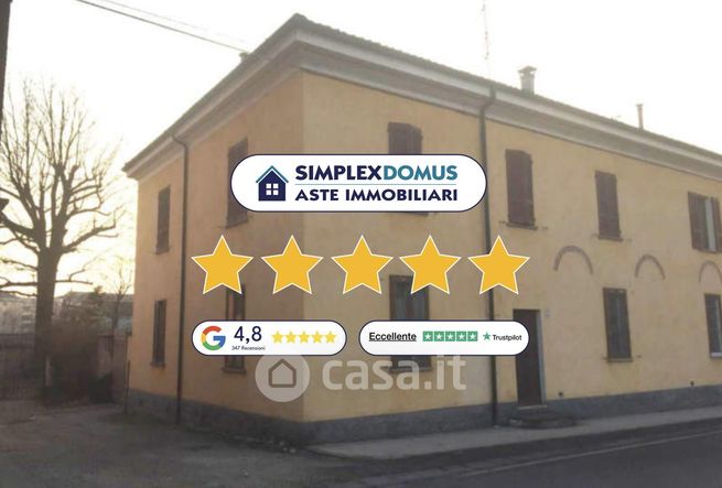 Appartamento in residenziale in Via XI Febbraio