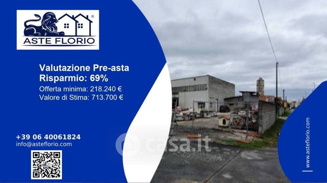 Capannone in commerciale in Via Melorie 56