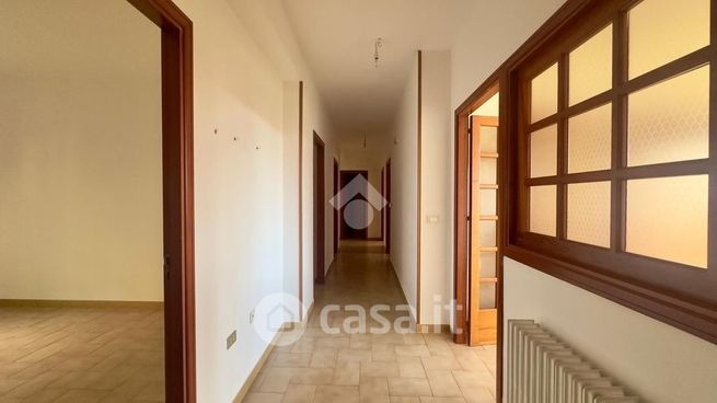 Appartamento in residenziale in Via Taranto 44