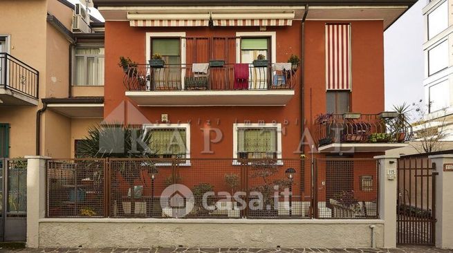 Casa indipendente in residenziale in Via Luigi Pirandello 115