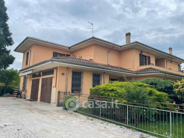 Appartamento in residenziale in Via Levata 38 /1