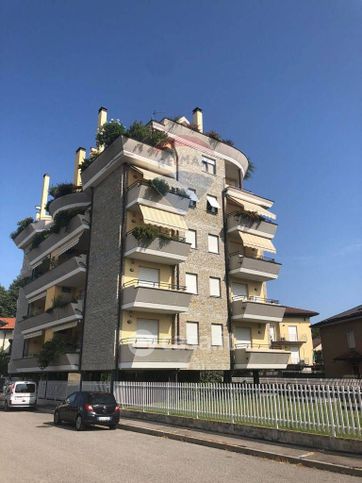 Appartamento in residenziale in Via San Candido 10