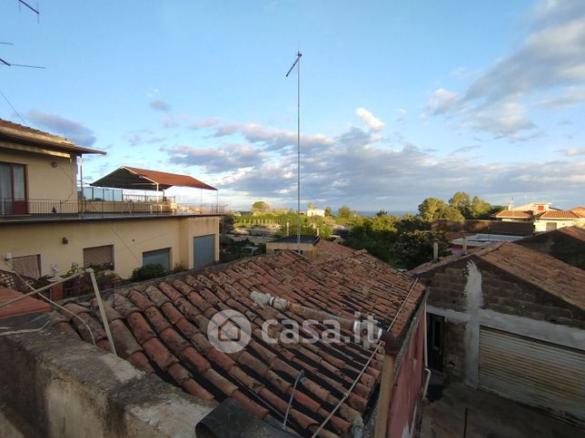 Casa indipendente in residenziale in Via Nazionale