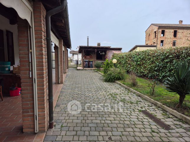 Casa indipendente in residenziale in Castellar Ponzano