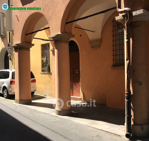 Appartamento in residenziale in Via Broccaindosso 22
