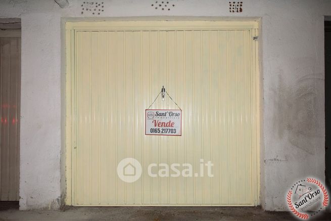Box/posto auto in residenziale in Corso Saint-Martin-de-Corléans 15