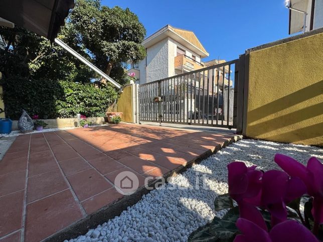 Villetta a schiera in residenziale in Via C. Colombo 10