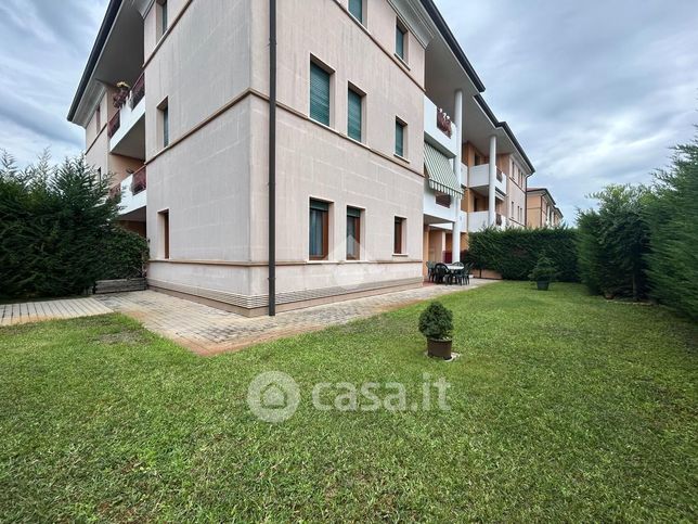 Appartamento in residenziale in Via Damiano Chiesa 32