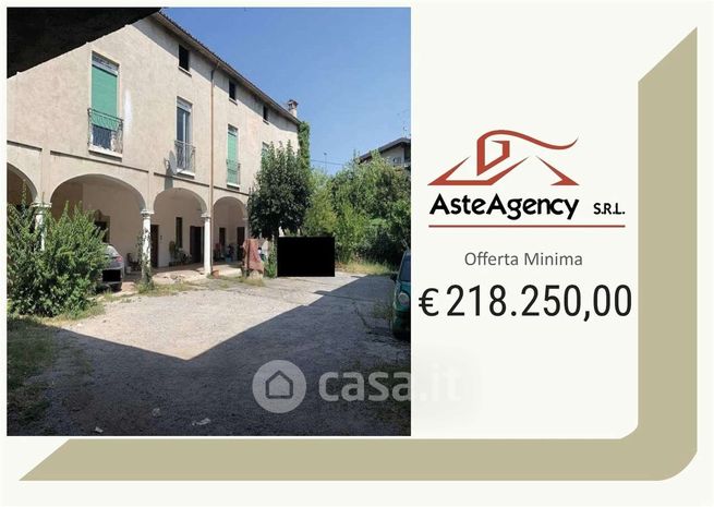 Villa in residenziale in Via Belvedere 2