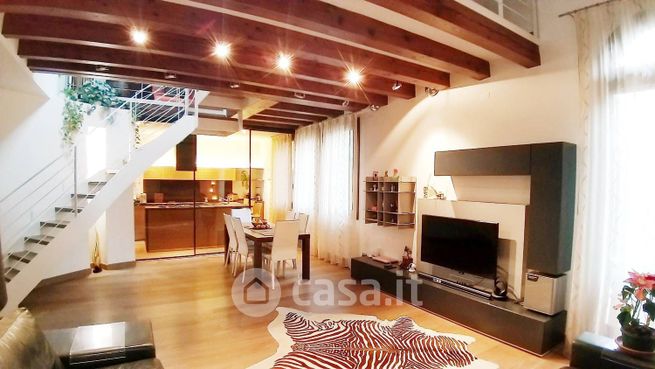 Appartamento in residenziale in Viale IV Novembre