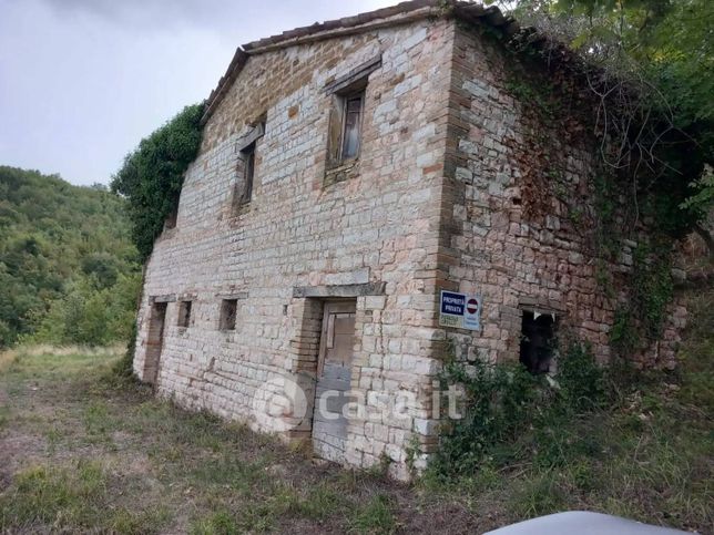 Rustico/casale in residenziale in Frazione Prosano
