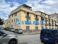 Appartamento in residenziale in Via Abate Alferio 2