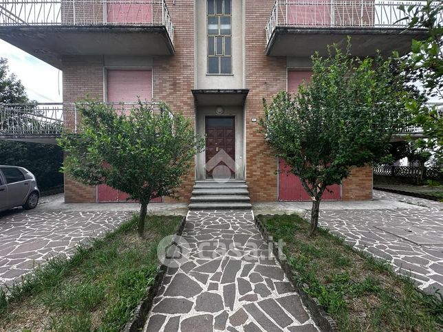 Casa indipendente in residenziale in Viale G. Marconi 1