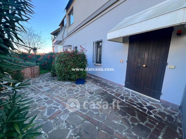 Appartamento in residenziale in Via Poma Carlo