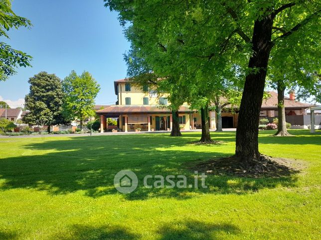 Casa indipendente in residenziale in Via Piave
