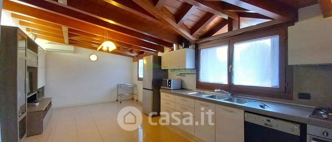 Appartamento in residenziale in Via Armando Diaz 17