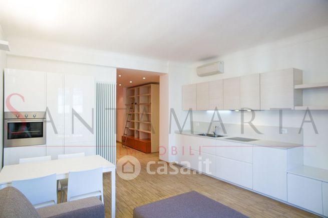 Appartamento in residenziale in Via Annibale Caretta