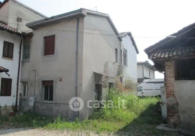 Villetta a schiera in residenziale in Via Miradolo 146